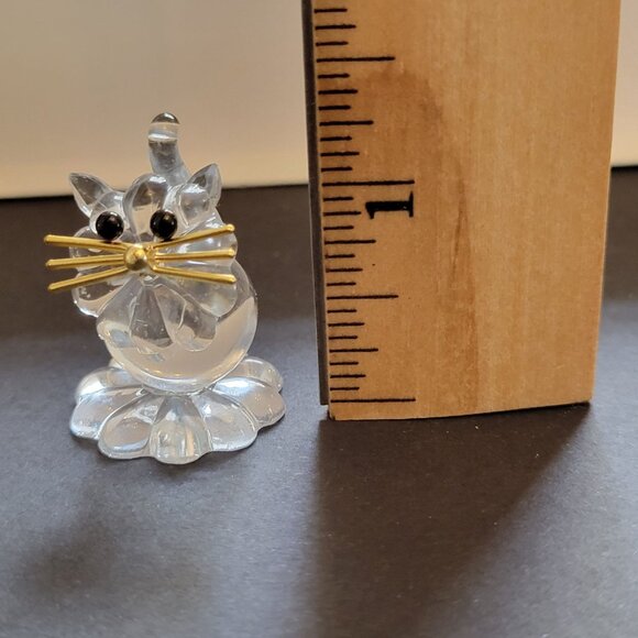 Vintage Mini Clear Glass Cat Figurine With Gold Whiskers & Black Eyes - Picture 5 of 5